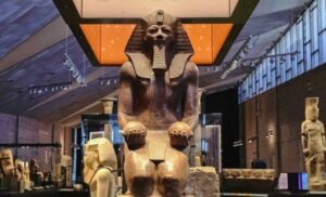 إجازة افتتاح المتحف المصري الكبير 2025.. الموعد وعدد الأيام للقطاع العام والخاص إجازة افتتاح المتحف المصري الكبير 2025.. الموعد وعدد الأيام للقطاع العام والخاص