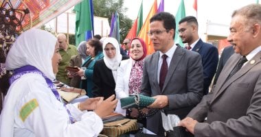 افتتاح المهرجان الإرشادي السادس عشر للجوالات برئاسة جامعة بنها افتتاح المهرجان الإرشادي السادس عشر للجوالات برئاسة جامعة بنها