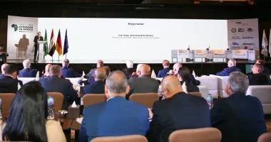 افتتاح مؤتمر دولي ثالث للهيدروجين بأفريقيا بحضور وزير قطاع الأعمال وزير قطاع الأعمال العام يفتتح المؤتمر الدولى الثالث للهيدروجين في أفريقيا