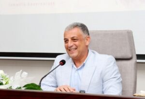 توفير شاشات لعرض احتفالات افتتاح المتحف بعدد من ميادين الإسماعيلية توفير شاشات لعرض احتفالات افتتاح المتحف بعدد من ميادين الإسماعيلية