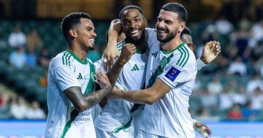 الأهلي يواجه الرياض في موقعة حاسمة سعيًا لمنافسة الكبار بالدوري الأهلي ضد الرياض.. الراقي يبحث عن مزاحمة الكبار في الدوري السعودي