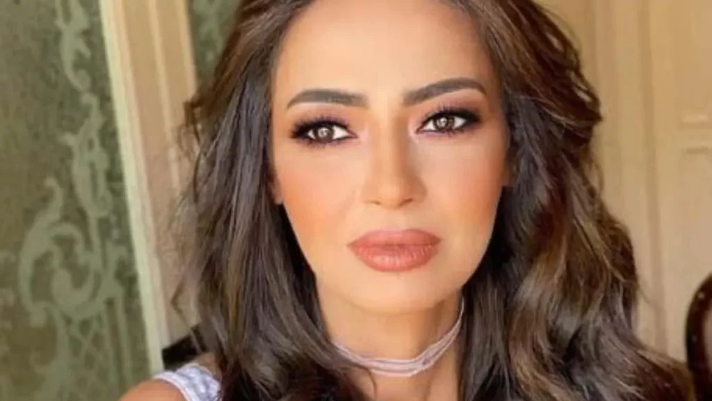 الفنانة داليا مصطفى