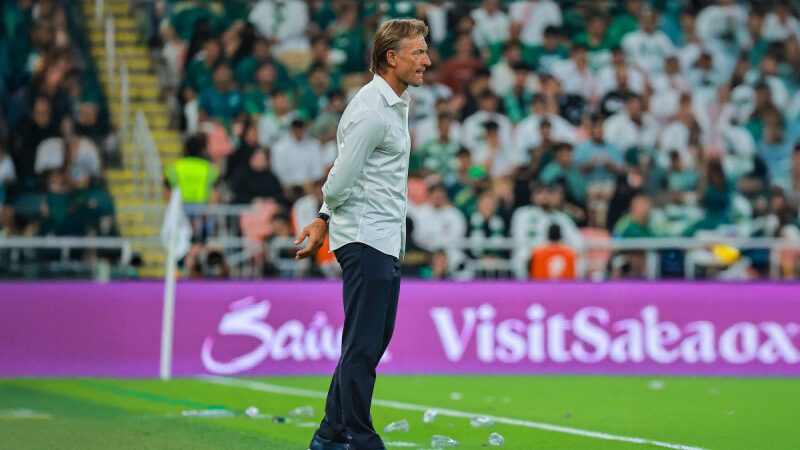 المنتخب السعودي يستعد لمواجهات قوية ضد كوت ديفوار والجزائر