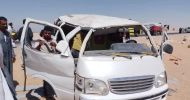 انقلاب ميكروباص بالطريق الصحراوي في أسوان يصيب 19 شخصًا انقلاب ميكروباص بالطريق الصحراوي في أسوان يصيب 19 شخصًا