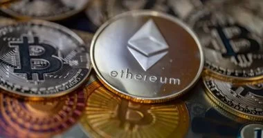 تراجع بتكوين يشعل الحذر بين المستثمرين انتظاراً لاجتماع بنك الاحتياطي بتكوين يتراجع وسط حذر المستثمرين قبيل اجتماع بنك الاحتياطي الفيدرالي