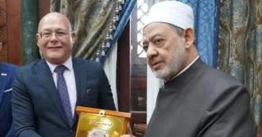 تقديم ندوات دينية إرشادية لطلاب جامعة سوهاج بالتعاون مع الأزهر تقديم ندوات دينية إرشادية لطلاب جامعة سوهاج بالتعاون مع الأزهر اليوم