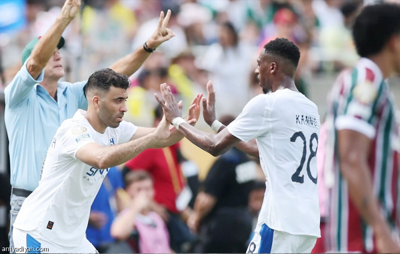 ثمانية لاعبين أجانب مثلوا الهلال والشباب وحمد الله في الواجهة ثمانية لاعبين أجانب مثلوا الهلال والشباب وحمد الله في الواجهة