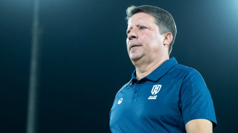 سيرجيو يختار بين عسيري وهوساوي لتعويض أبو عبد في المباراة القادمة