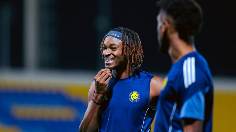 سيماكان يخضع لاختبار قبل مواجهة النصر والفيحاء في الدوري السعودي