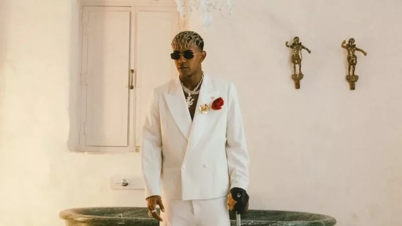 صفقة تاريخية لامين يامال لشراء منزل بيكيه وشاكيرا في برشلونة