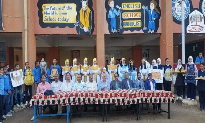 بكرنفال طلابي مهيب مدرسة فرشوط تحاكي افتتاح المتحف المصري الكبير