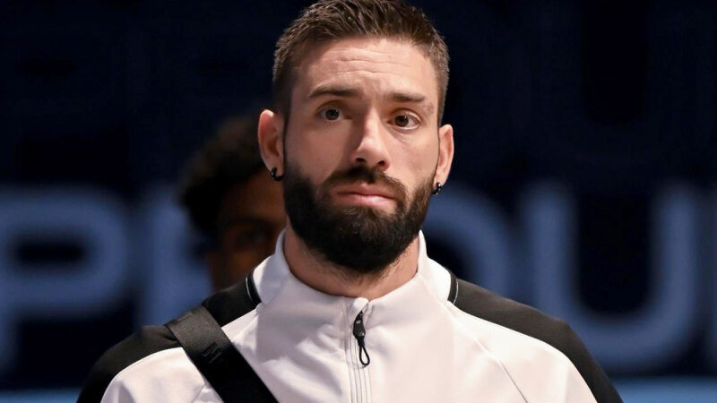 كاراسكو بديل أمام الهلال و4 أجانب في تشكيل الشباب