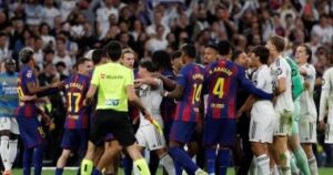 لامين يامال وبيدرى يلغيان متابعة كارفخال والأخير يقوم بالرد الفورى