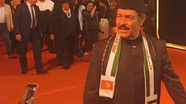 لطفي بوشناق يوجه رسالة إلى أهل غزة في مهرجان الموسيقى