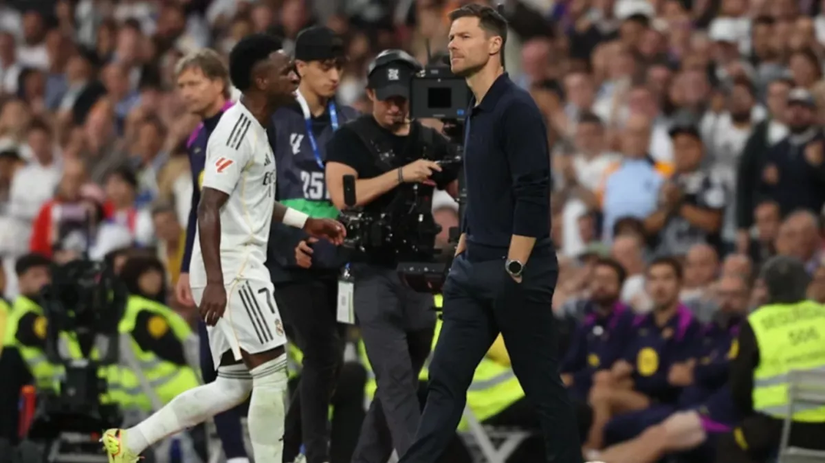 لقطة مذهلة من ساحر السامبا تؤثر على فرحة الملكي ماذا لقطة مذهلة من ساحر السامبا تؤثر على فرحة الملكي ماذا حصل لفينيسيوس