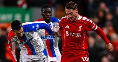 ليفربول يواصل الانهيار ويودع كأس الرابطة بثلاثية ضد بالاس فى غياب صلاح