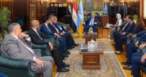 محافظ الإسكندرية يجتمع مع مجلس الشيوخ لبحث الملفات الخدمية والتنموية بالإسكندرية محافظ الإسكندرية يجتمع مع مجلس الشيوخ لبحث الملفات الخدمية والتنموية بالإسكندرية