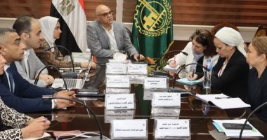 محافظ القليوبية يبحث مشروع لتوليد الكهرباء باستخدام القمامة محافظ القليوبية يبحث مشروع لتوليد الكهرباء باستخدام القمامة