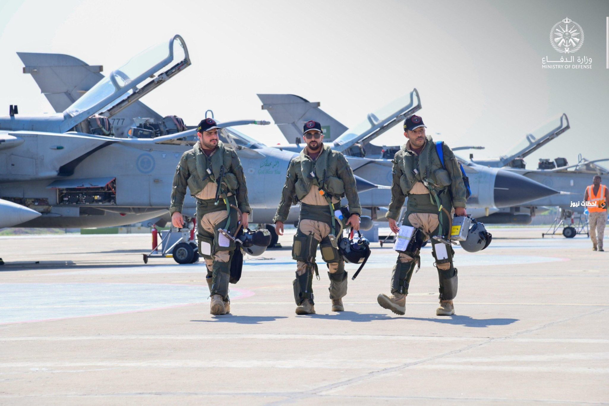 مشاركة من القوات الجوية السعودية