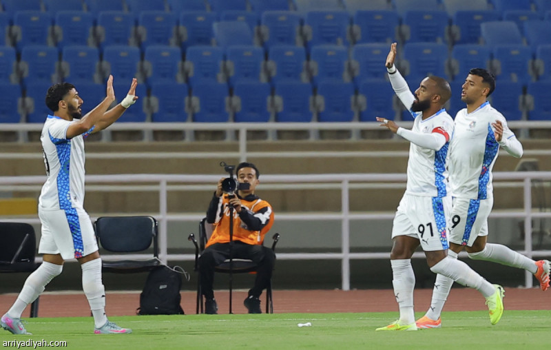 نيوم تحقق انتصار مثير على الخلود في دوري روشن السعودي نيوم تحقق انتصار مثير على الخلود في دوري روشن السعودي