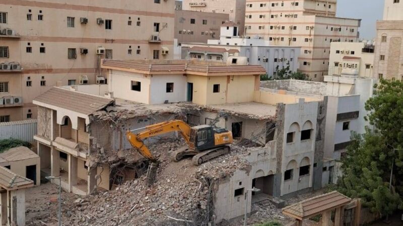 هدير الكسارات يزعج الجداويين ويؤثر سلبًا على حياتهم اليومية وراحتهم.