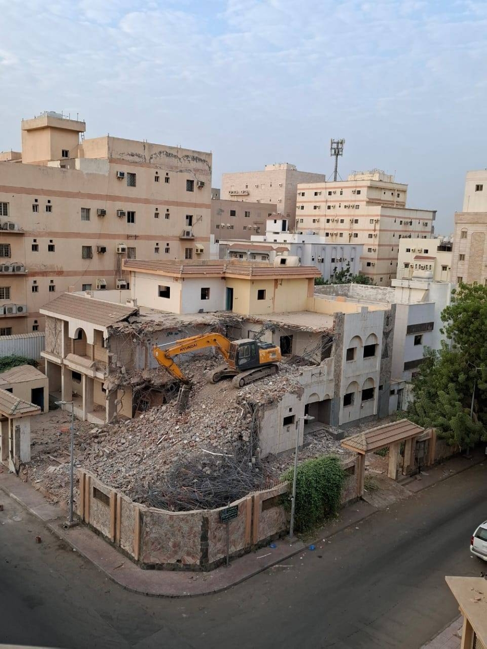 هدير الكسارات يزعج الجداويين ويؤثر سلبًا على حياتهم اليومية وراحتهم. هدير الكسارات يزعج الجداويين ويؤثر سلبًا على حياتهم اليومية وراحتهم.