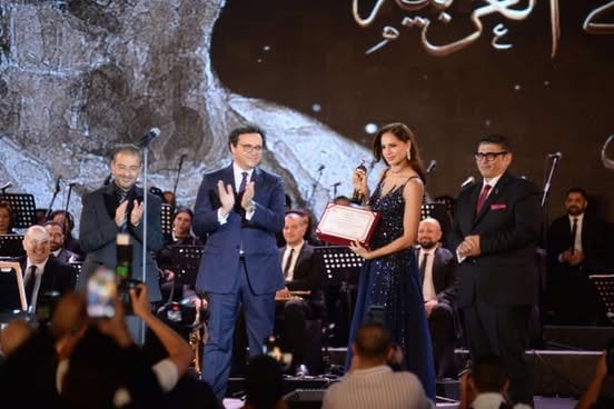 وزير الثقافة يشيد بالحضور الجماهيري بمهرجان الموسيقى العربية في الإمارات