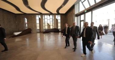 وزير السياحة يتابع الاستعدادات النهائية لافتتاح المتحف المصري الكبير