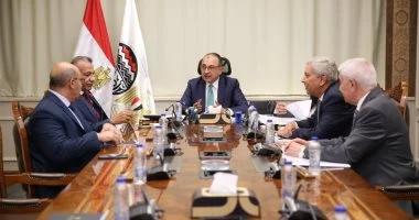 وزير قطاع الأعمال العام يشدد على ضرورة تأمين احتياجات السوق وزير قطاع الأعمال العام يبحث تأمين احتياجات السوق من بنج الأسنان