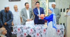 نائب محافظ سوهاج يكرم حفظة القرآن بمسجد الشبان المسلمين