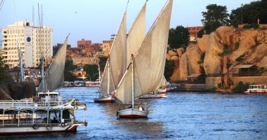 أفواج سياحية من حول العالم تزين نيل أسوان في الشتاء