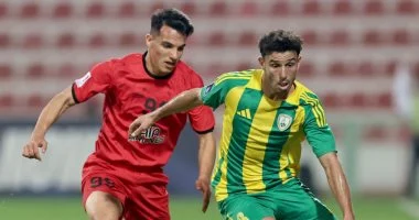 أكرم توفيق وحمدى فتحى أساسيان فى تشكيل مباراة الشمال ضد الوكرة