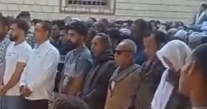 أهالي أسيوط يقيمون جنازة لأربعة ضحايا من حادث إسماعيل الليثي بفيديو مؤثر