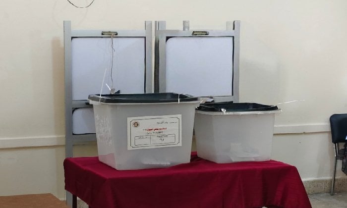 اخلاء سبيل 3 أشخاص بكفالة 5 آلاف جنيه لاتهامهم بنشر فيديوهات "تُشكك" في نزاهة الانتخابات بالمنيا