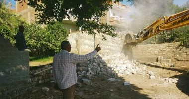 إزالة 21 تعدٍ واسترجاع 26 فدانًا ضمن المرحلة الثالثة من الموجة 27 بأسيوط