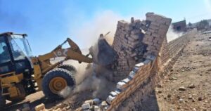 إزالة 331 تعديًا على 142,000 متر مربع بأسوان مع الصور