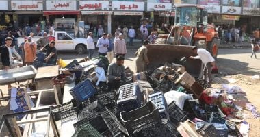 إزالة الإشغالات في مدينة السادات لاستعادة مظهرها الحضاري.