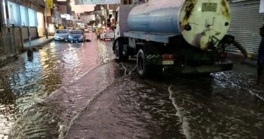 إزالة مياه الأمطار من الشوارع والطرق الرئيسية في الشرقية