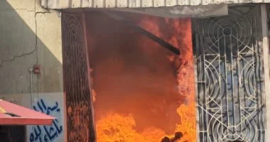 إصابة عامل نتيجة اندلاع حريق في مخزن ملابس بالإسكندرية