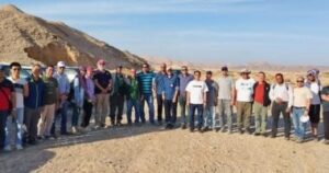 رحلة جيولوجية استكشافية لجنوب الوادى بالتعاون مع الجمعية المصرية لاستكشاف البترول