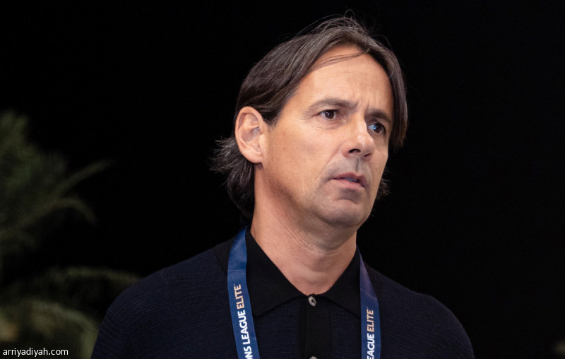 إنزاجي يعتمد أسلوب الدفاع الثلاثي مع الهلال أمام الغرافة