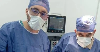 إنقاذ مريض بجلطة دماغية عبر جراحة دقيقة في مستشفى السنبلاوين