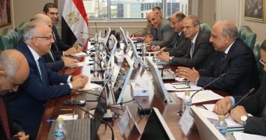 وزيرا الكهرباء والري يبحثان التعاون لتعظيم عوائد المحطات الكهرومائية 