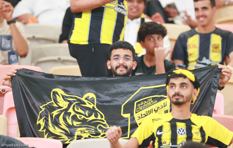 استعدادات ملعب الإنماء لجماهير الديربي قبل انطلاق المباراة الكبيرة