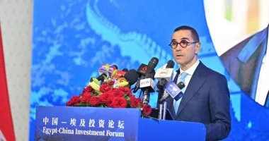 وزير الاستثمار والتجارة الخارجية يفتتح منتدى الأعمال المصرى- الصيني.. صور