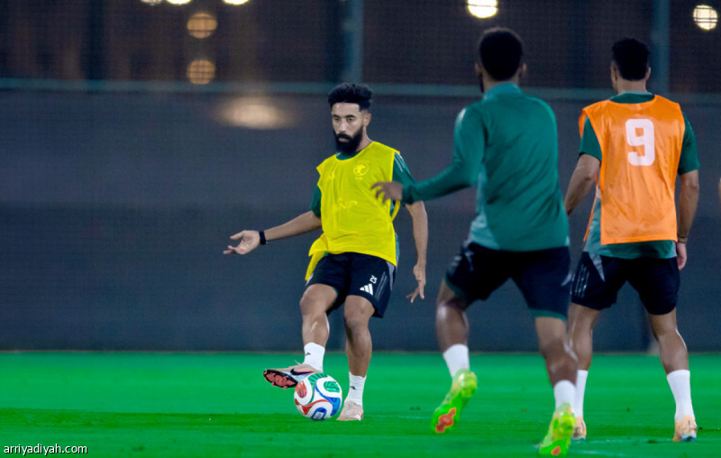 الأخضر يغيب عنه ذكري والجهني ويشهد مشاركة سالم الدوسري