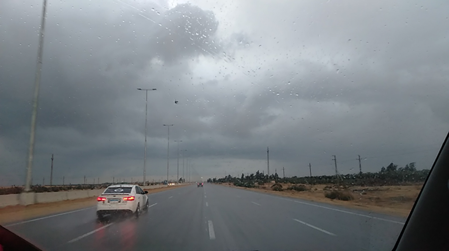 سُحب كثيفة وأمطار ورمال على هذه المناطق.. الأرصاد تحذر من طقس الثلاثاء