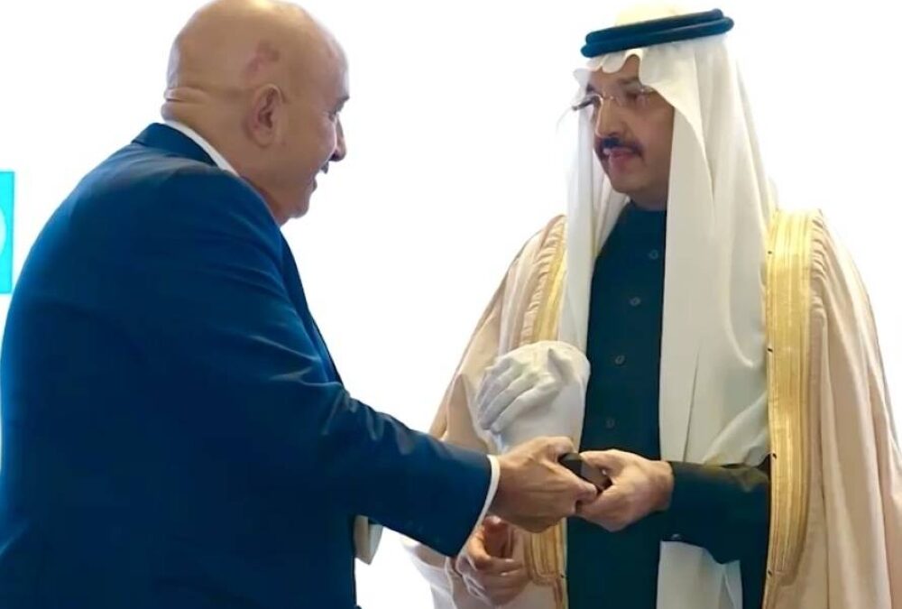 الأمير تركي بن طلال يحصد جائزة الإنسانية العالمية في قمة البوسفور بإسطنبول