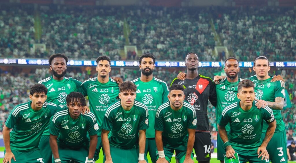الأهلي ضد الوحدة السعودي