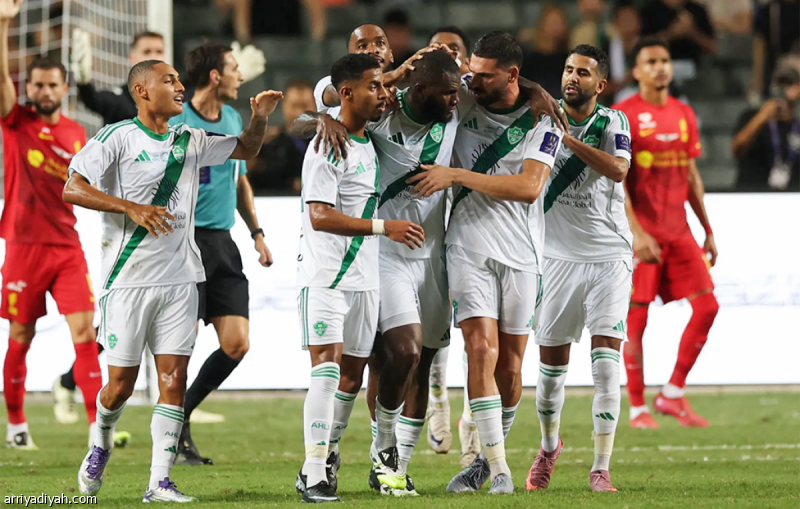 الأهلي يسيطر على القادسية ويحقق انتصارًا مفاجئًا في الكأس